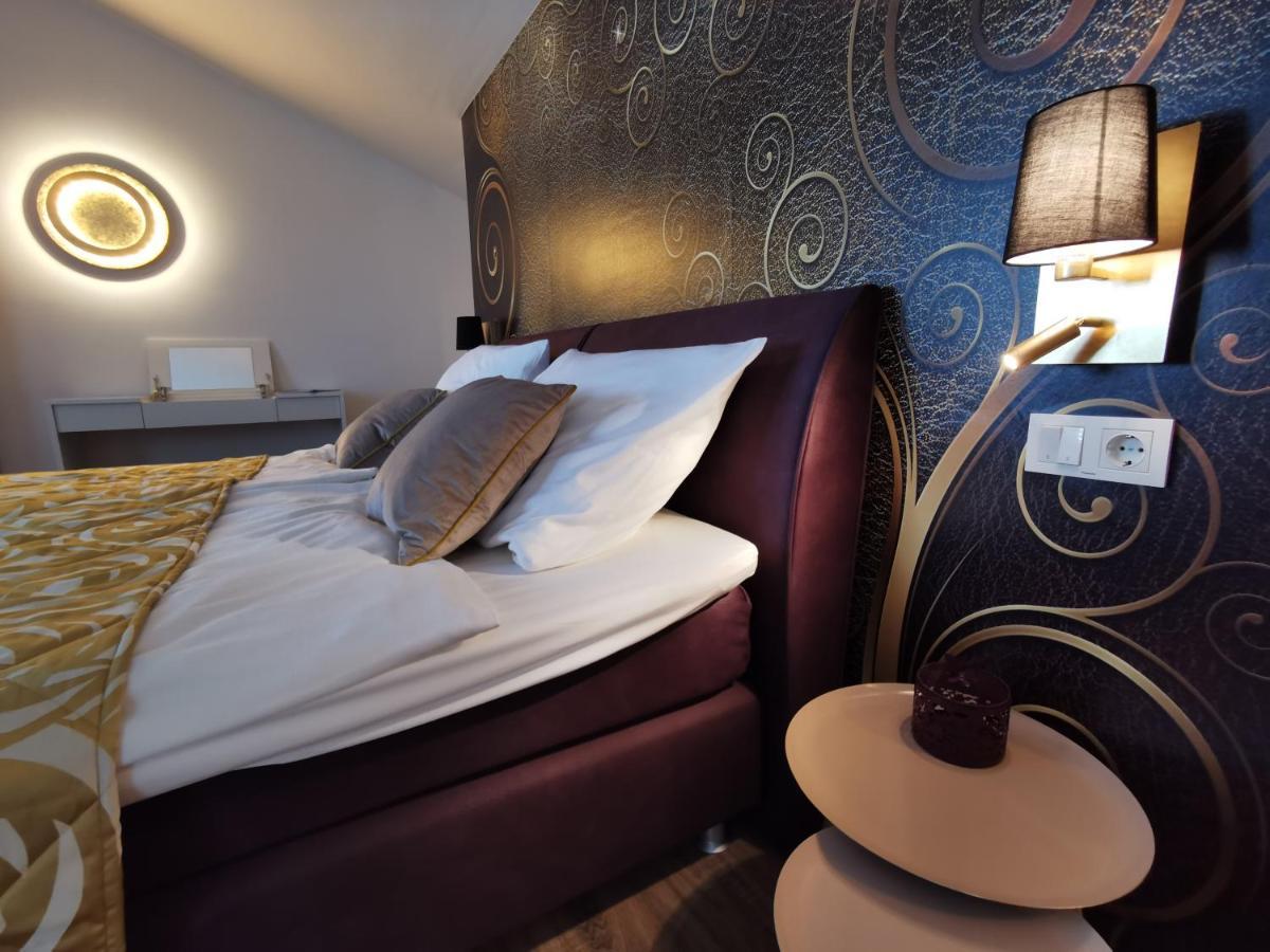 שיבניק Villa Sundowner מראה חיצוני תמונה