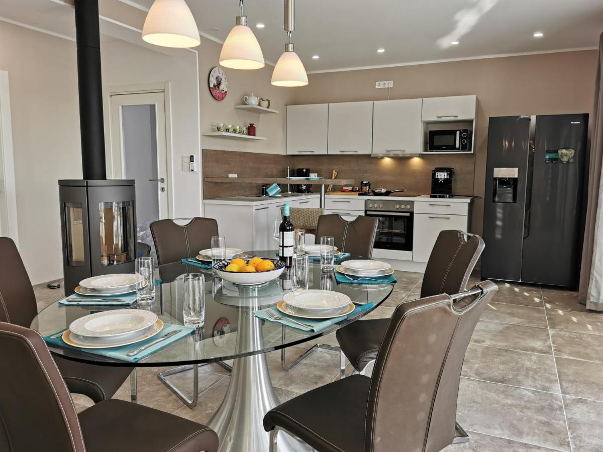 שיבניק Villa Sundowner מראה חיצוני תמונה