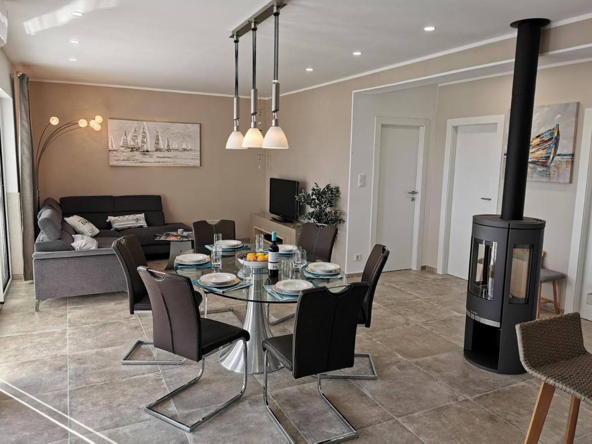 שיבניק Villa Sundowner מראה חיצוני תמונה