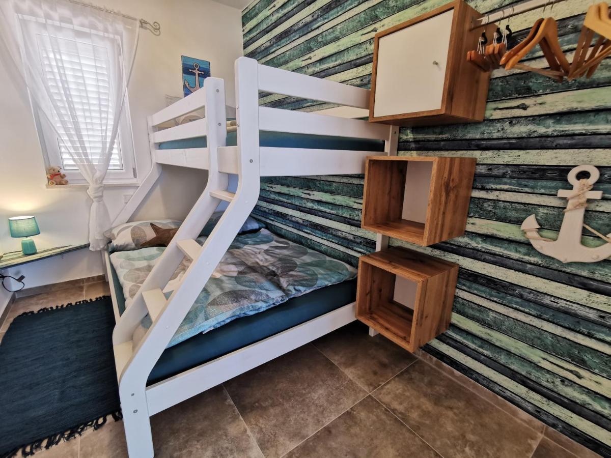שיבניק Villa Sundowner מראה חיצוני תמונה