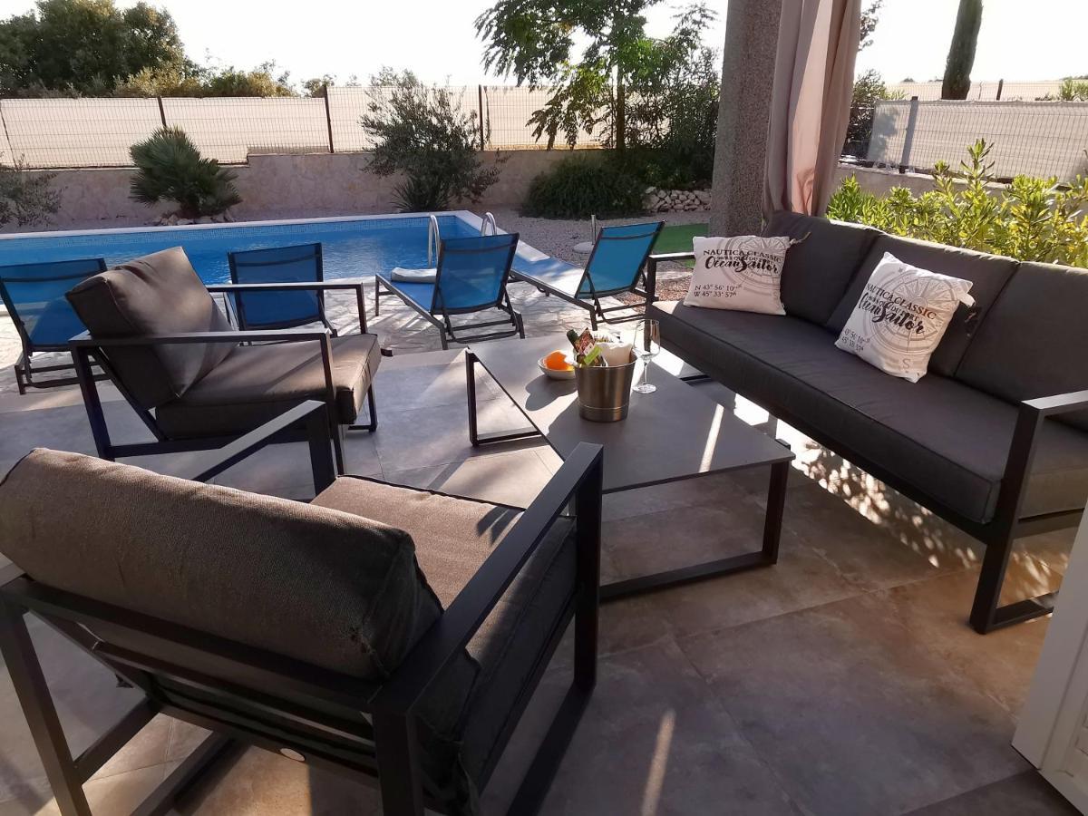 שיבניק Villa Sundowner מראה חיצוני תמונה