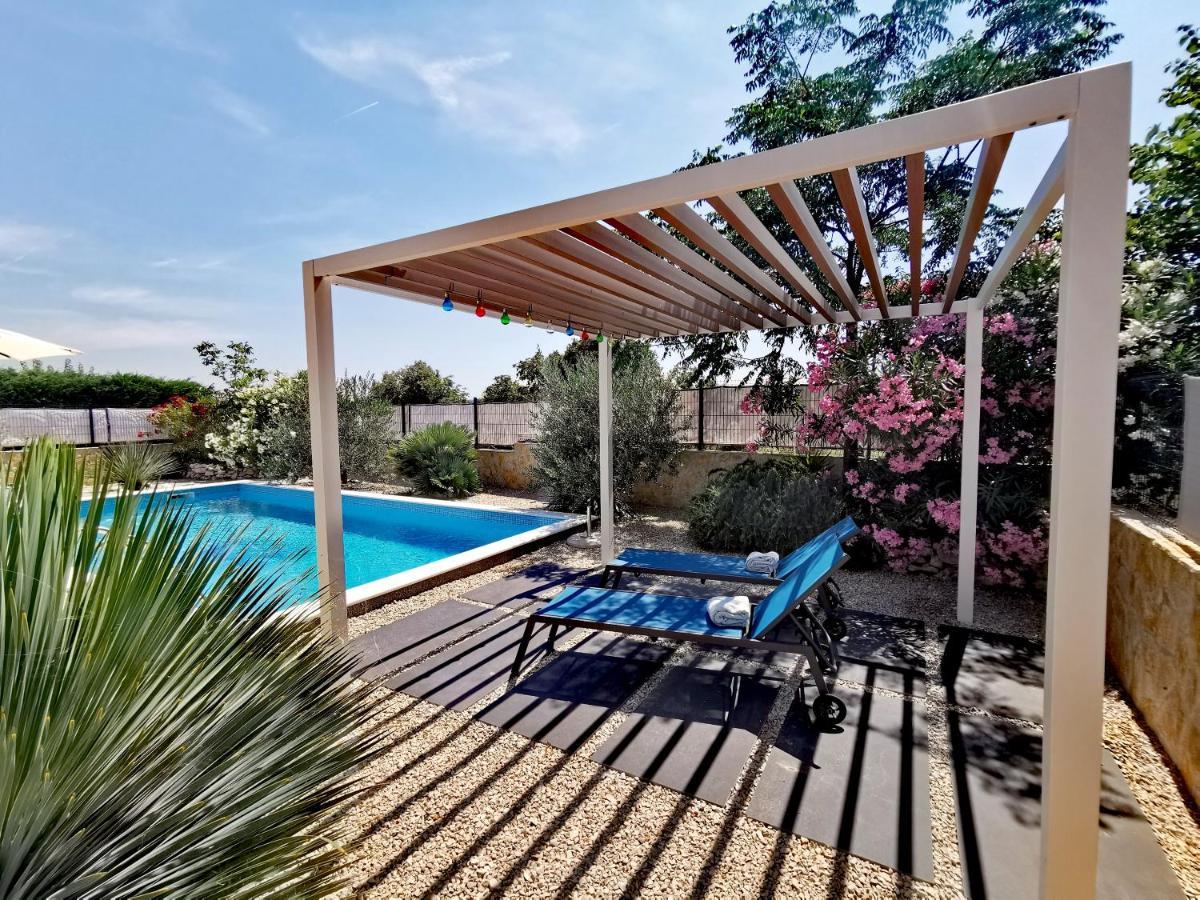 שיבניק Villa Sundowner מראה חיצוני תמונה